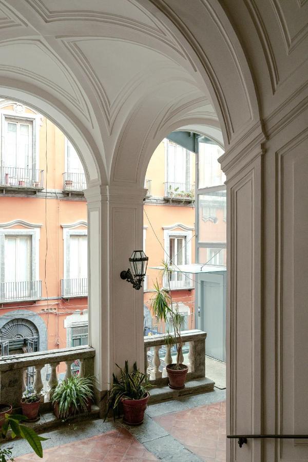 Carafa Di Maddaloni Residenza Di Charme Hotel Nápoles Exterior foto