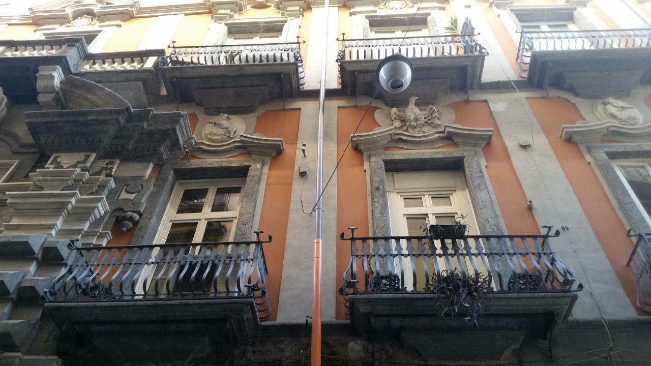 Carafa Di Maddaloni Residenza Di Charme Hotel Nápoles Exterior foto
